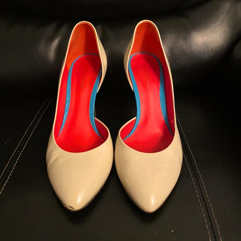 Bitters Veneta Heels